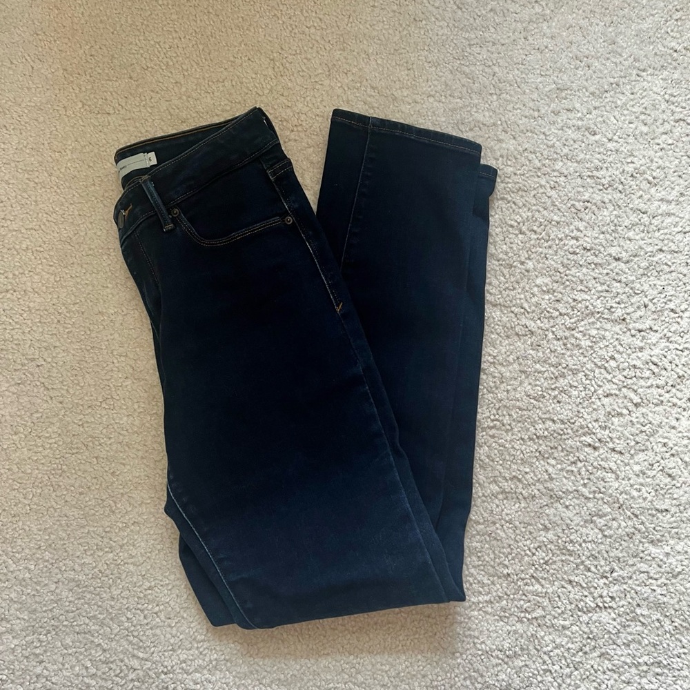 Levi's Women's Navy Mid-Rise Skinny Jeans